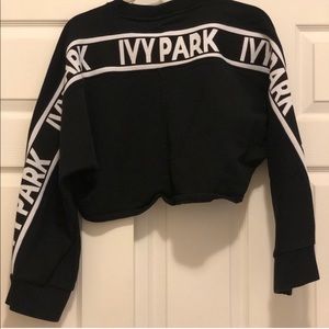 IVY PARK CROPPED SWEATSHIRT (Beyoncé’s brand)